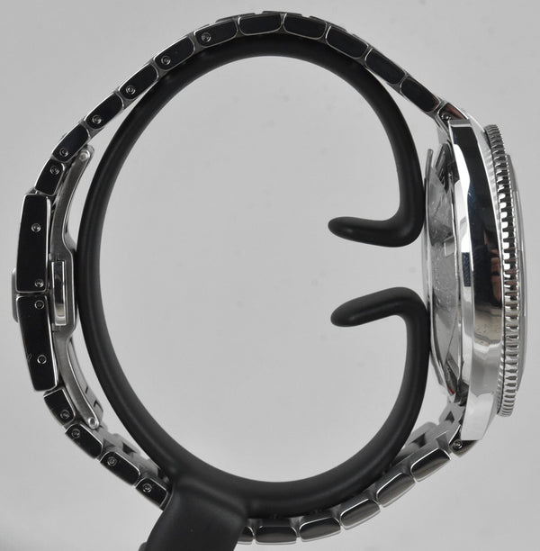 unique-id-48699252-814f-4646-9c0f-da2c0d9f841e