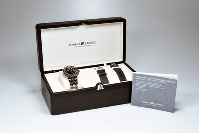 Maurice Lacroix Aikon Venturer GMT AI6158-SS00F-330-A (Pre-owned)