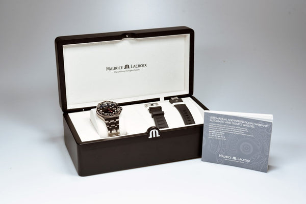 Maurice Lacroix Aikon Venturer GMT AI6158-SS00F-330-A (Pre-owned)